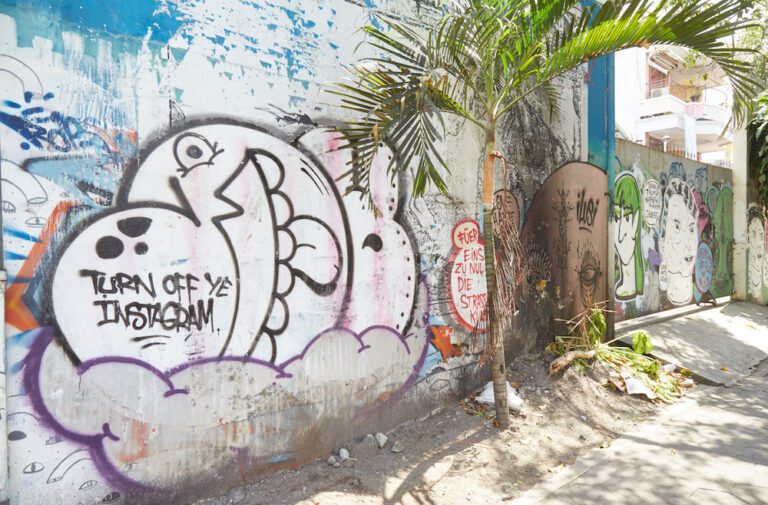 Turn-Off-Ye-Instagram-copy